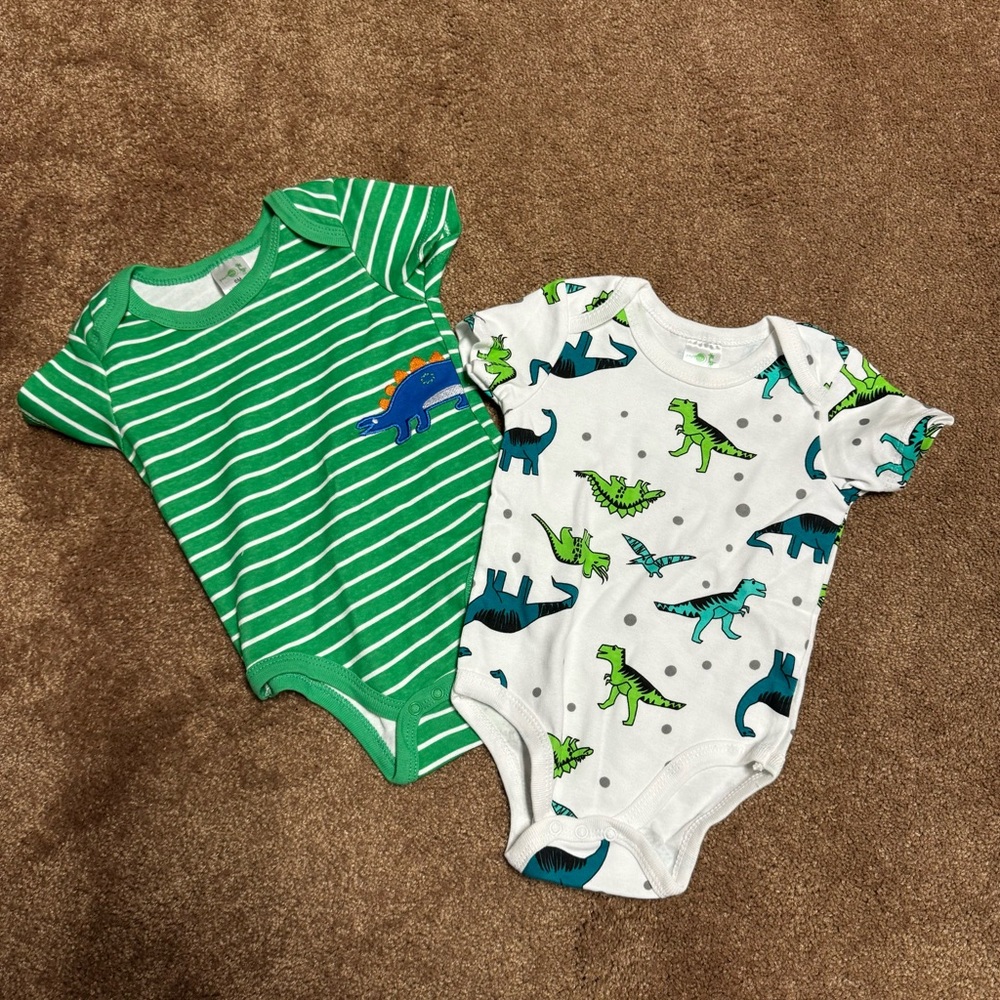 Dinosaur pull over button Outfit 6-9 months